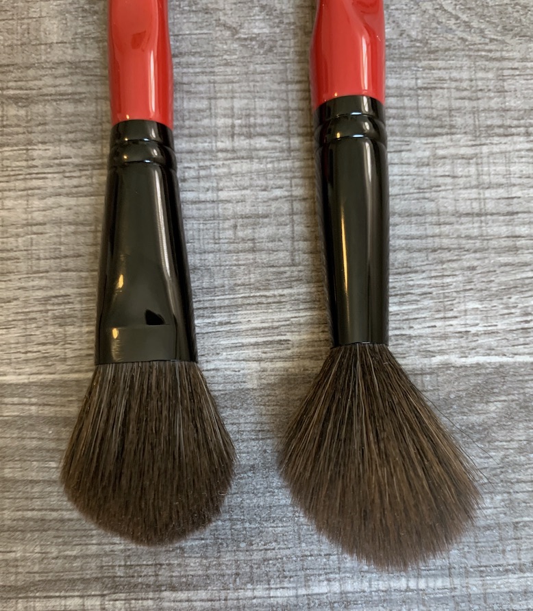 Smashbox Precise Cheek Brush and Smashbox Buildable Cheek Brush