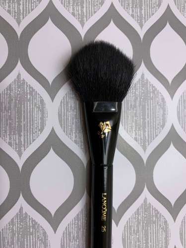 Lancome cheek and contour brush 25 review