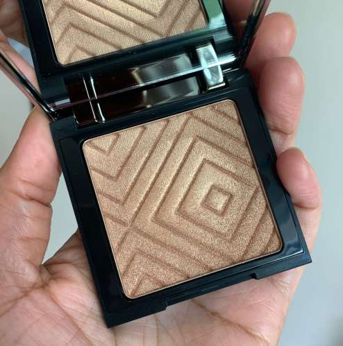 Makeup Geek Highlighter Sunlight Swatch medium dark skin