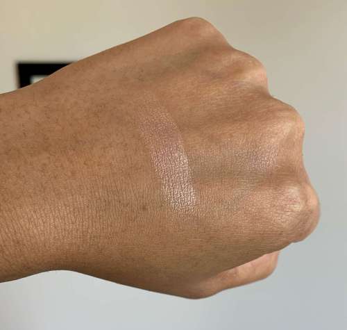 Laura Mercier RoseGlow Highlighting Powder Highlighter Medium Dark Skin Swatch