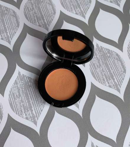 Bobbi Brown Corrector in Dark Peach Swatch on Medium Dark Skin (5.75 Golden Honey)