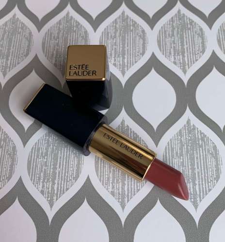 Estee Lauder Pure Color Envy Sculpting Lipstick 440 Irresistible Swatch Medium Dark Olive Skin