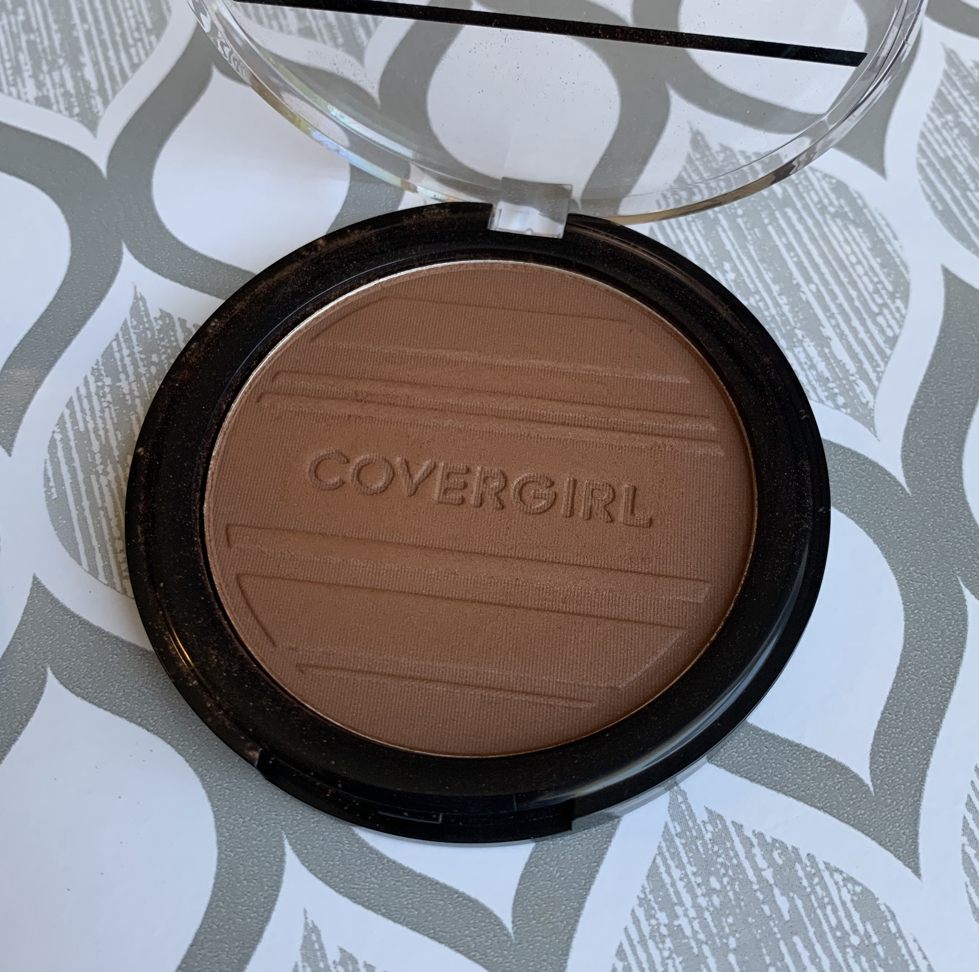 Covergirl Trublend So Flushed High Pigment Bronzer 400 Ebony Swatch