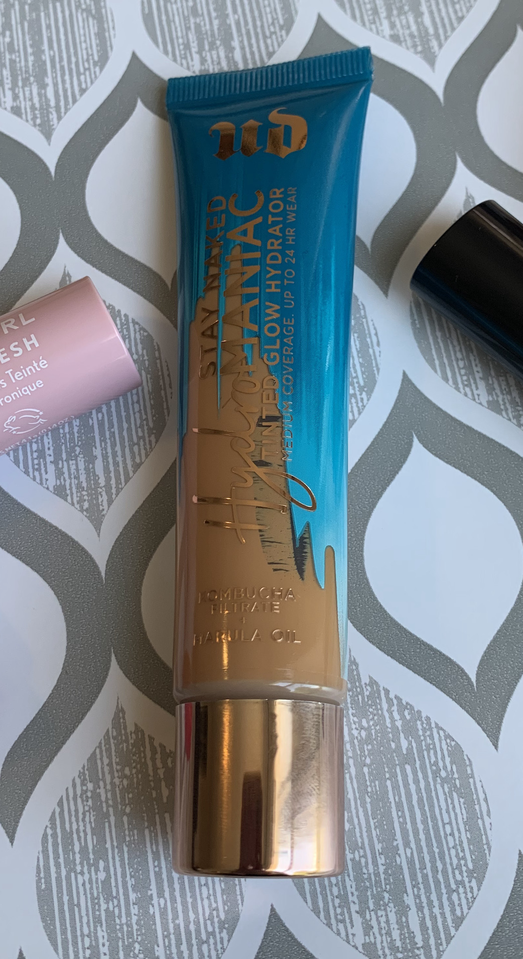 Urban Decay Hydromaniac Tinted Glow Hydrator in 60 Medium Dark Swatch