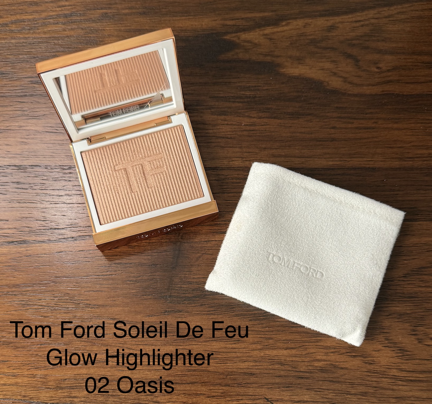 Tom Ford Soleil De Feu Glow Highlighter 02 Oasis Swatch