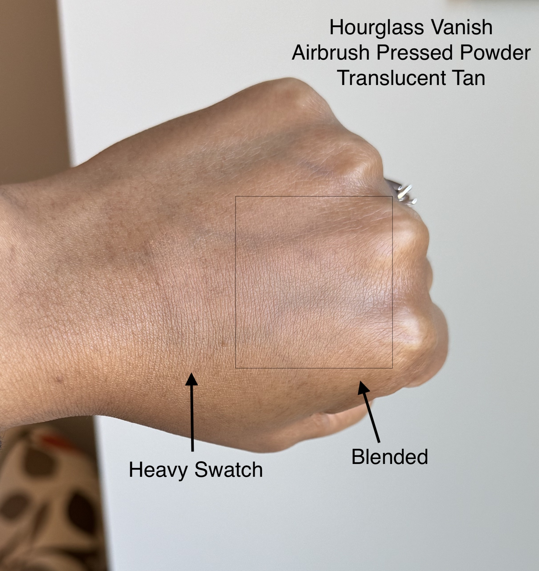 Hourglass Vanish Airbrush Pressed Powder Translucent Tan Swatch Medium Dark Skin