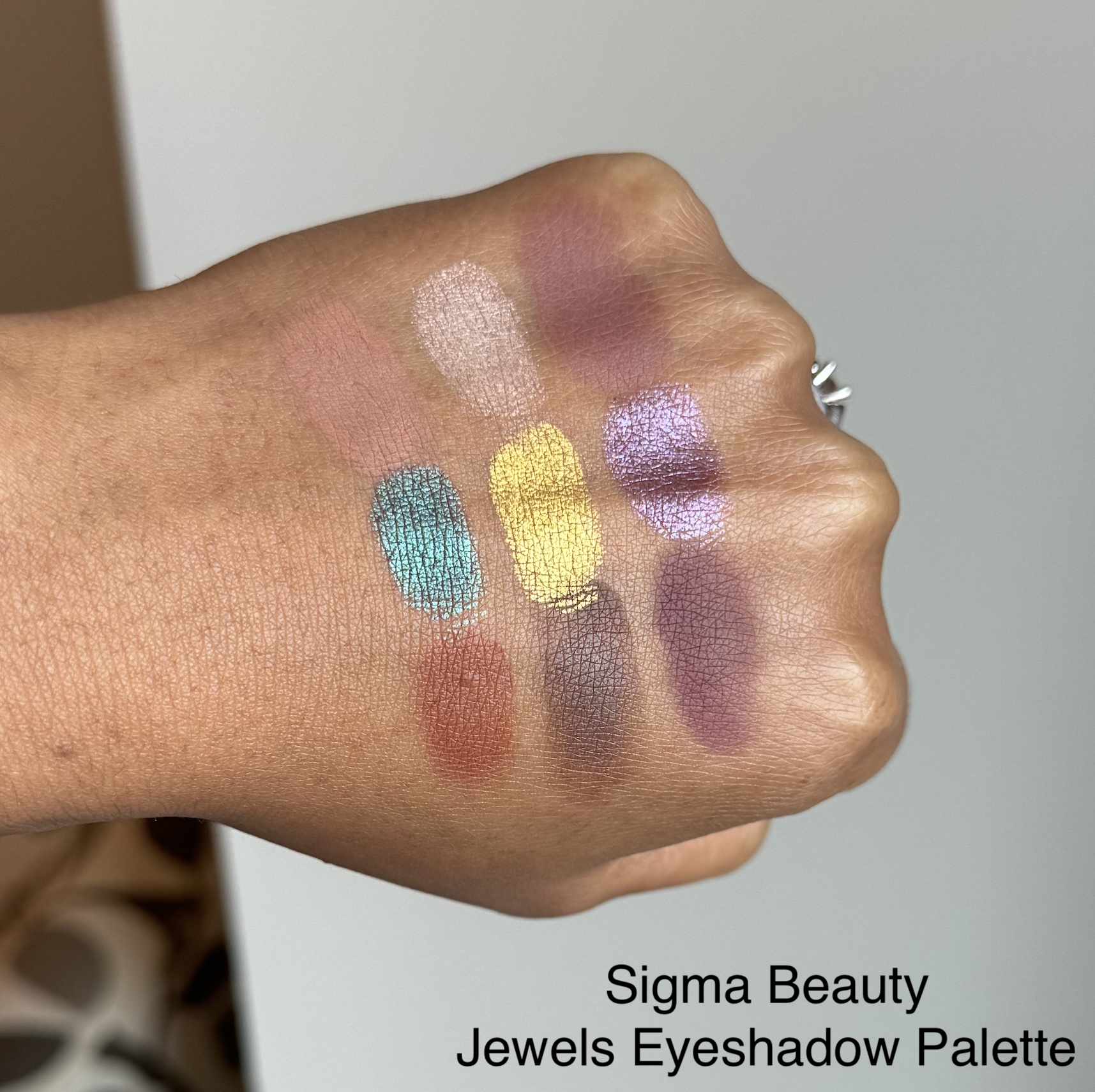 Sigma Jewels Eyeshadow Palette Swatches Medium Dark Skin