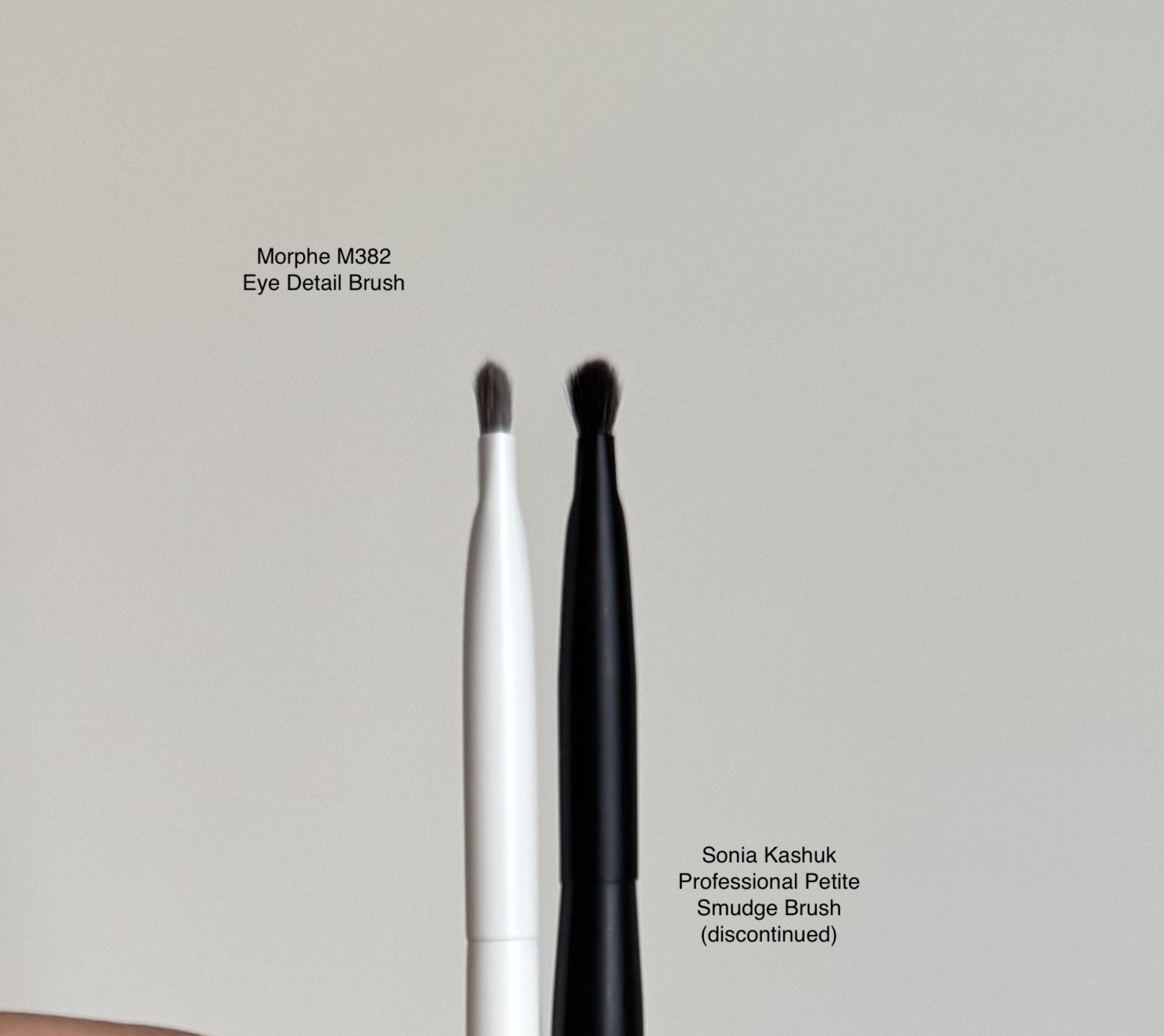 Morphe M382 Detail Smudger Eye Brush Review and Comparison to Sonia Kashuk Professional Petite Smudge Brush (discontinued)