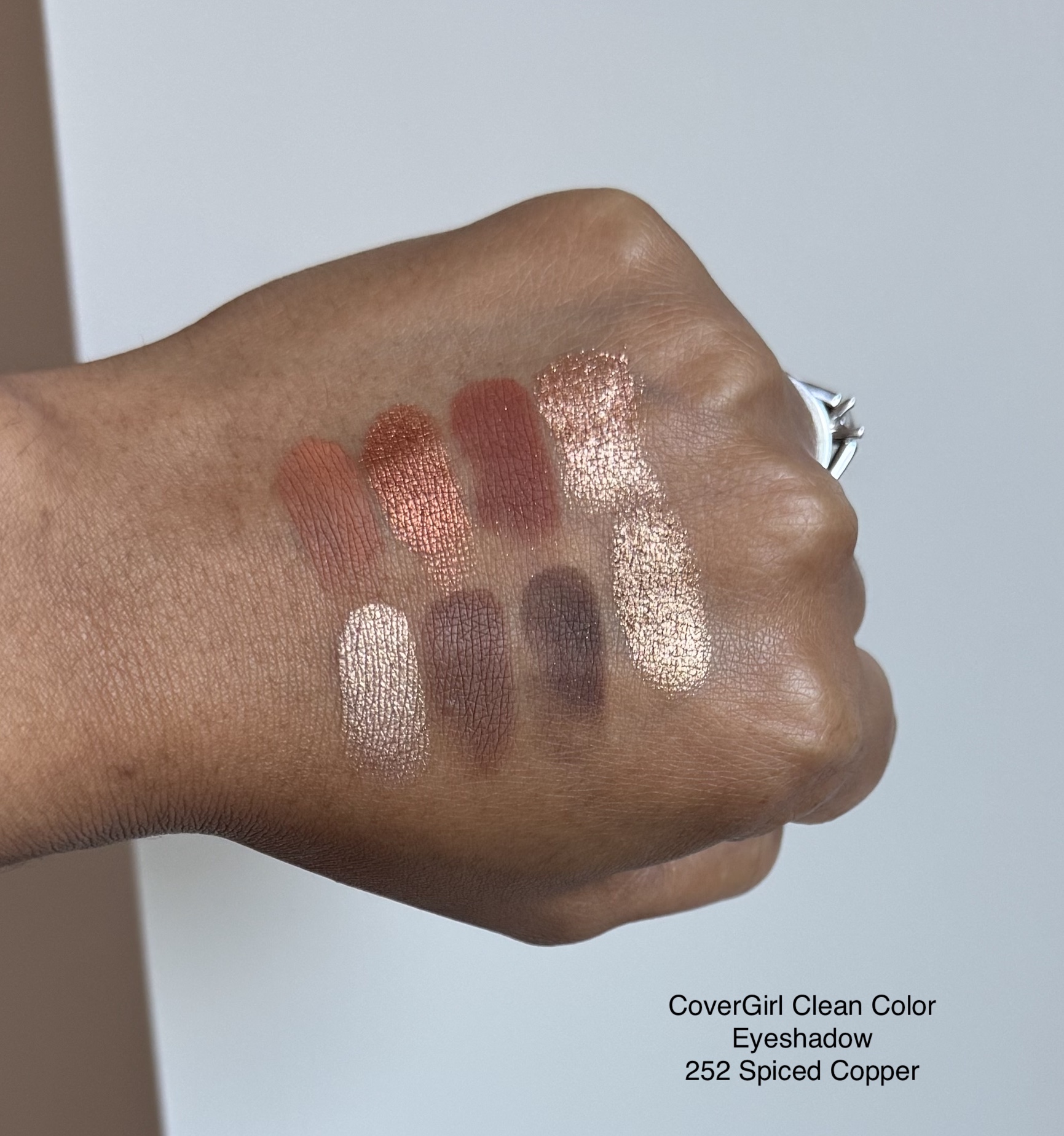 CoverGirl Clean Color Eyeshadows 252 Spiced Copper and 262 Golden Toffee Review Swatches Medium Dark Skin
