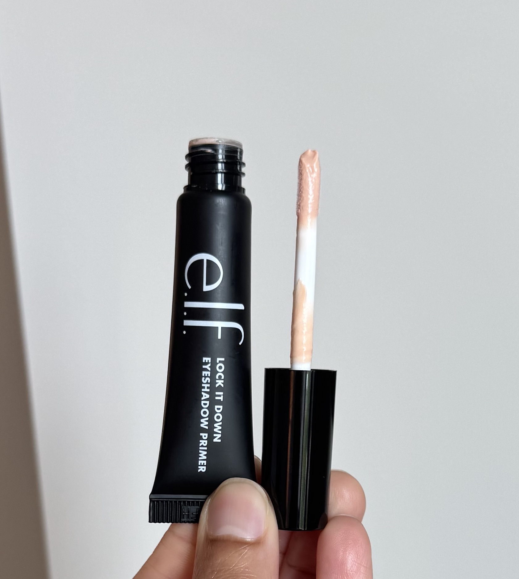 elf Lock It Down Eyeshadow Primer Review