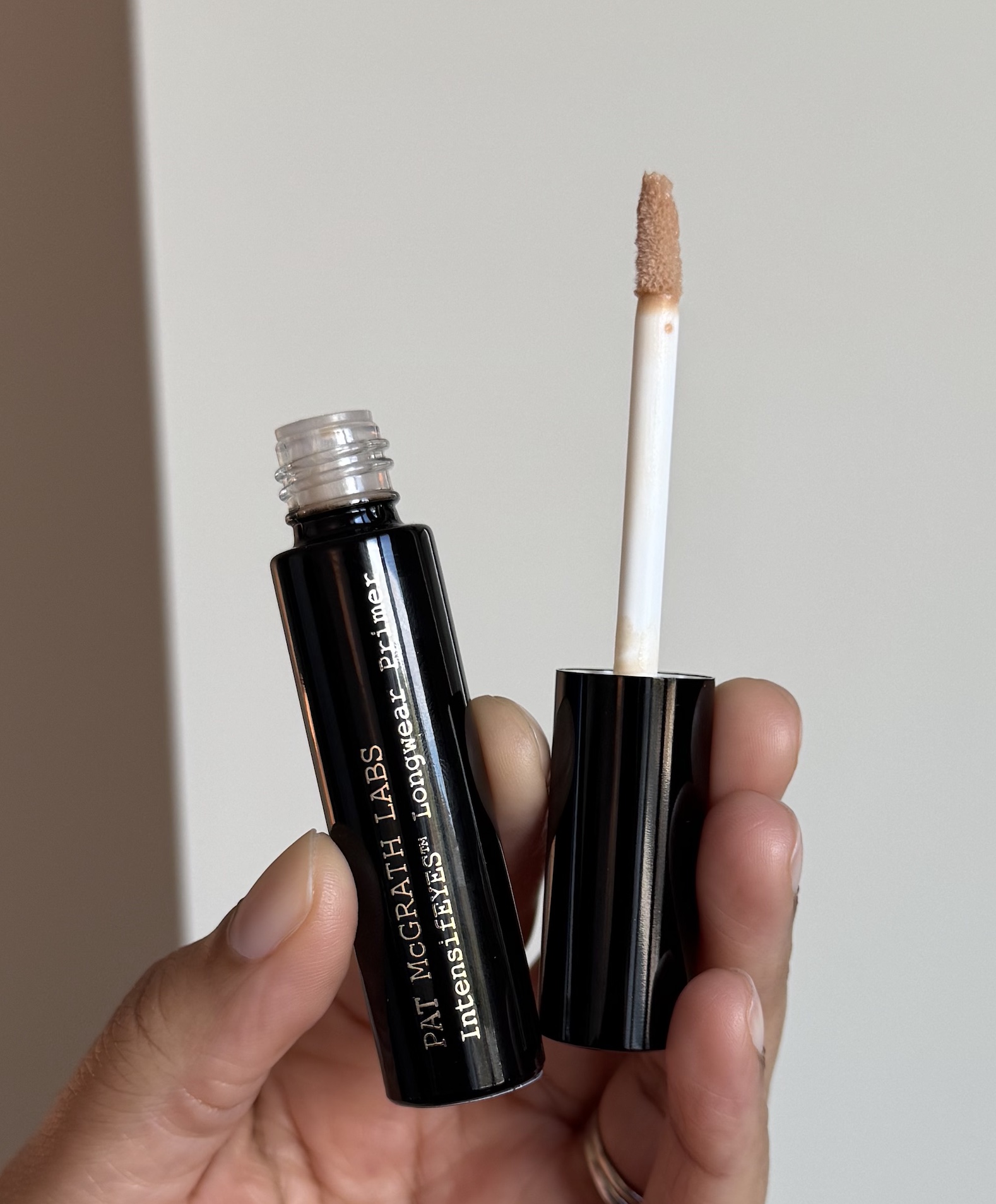 Pat McGrath Labs Intensifeyes Longwear Eyeshadow Primer Review