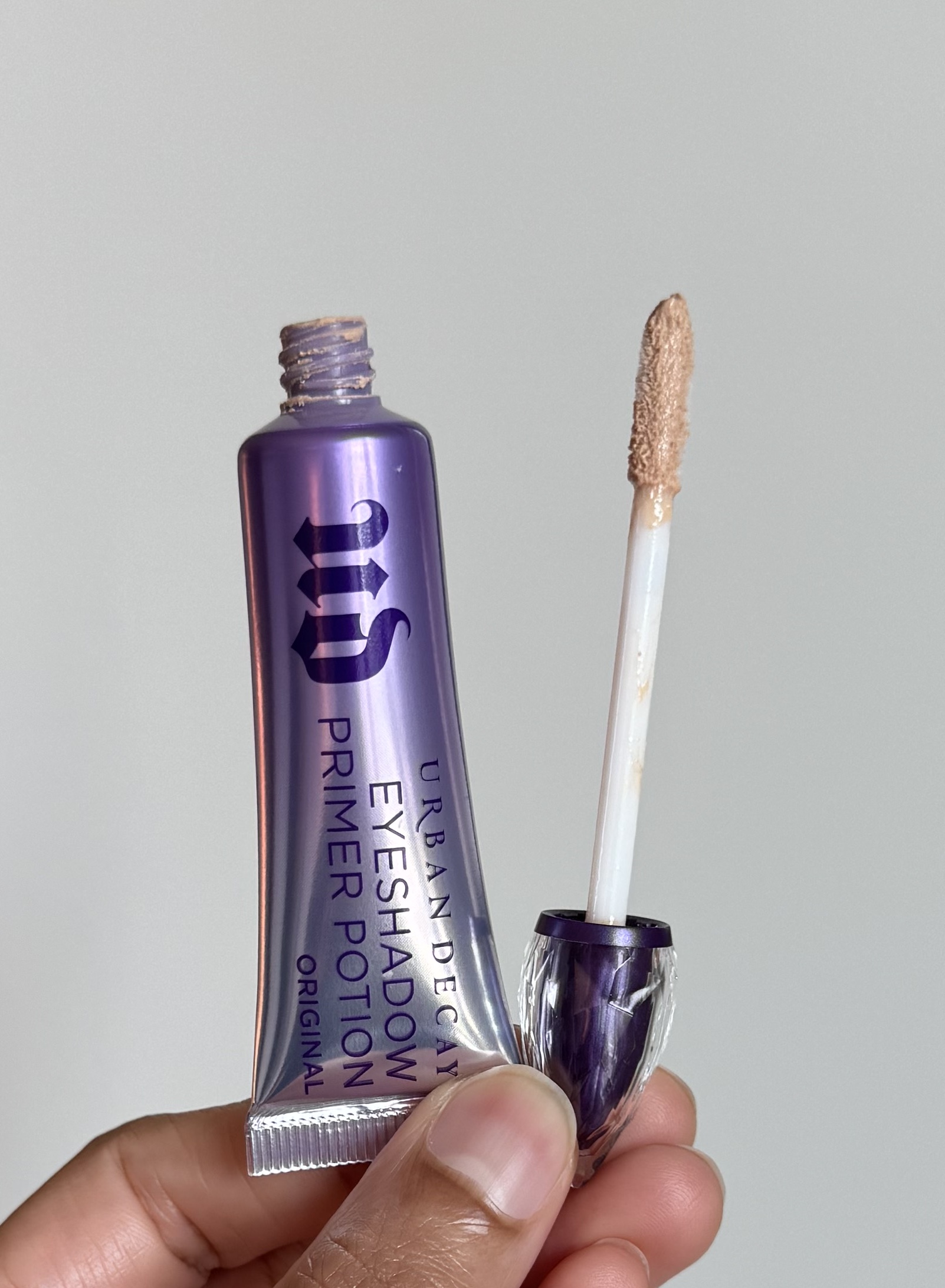 Urban Decay Eyeshadow Primer Potion Review